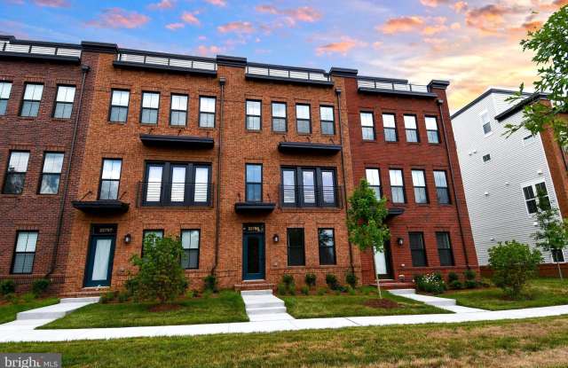 22799 TAWNY PINE SQUARE photos photos
