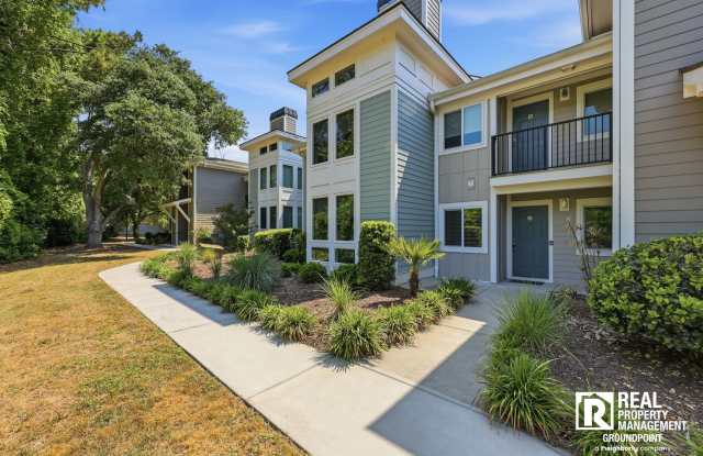East Bridge Town Lofts Living | Prime Location Near Downtown Charleston photos photos