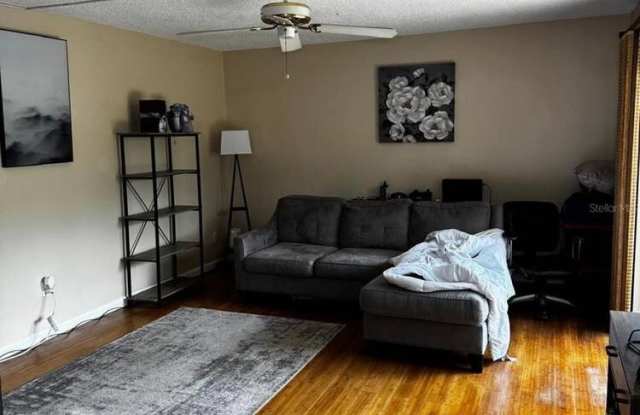 1302 Nebraska Avenue Gallery 3