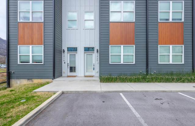 1420 Stockyard Place Gallery 2