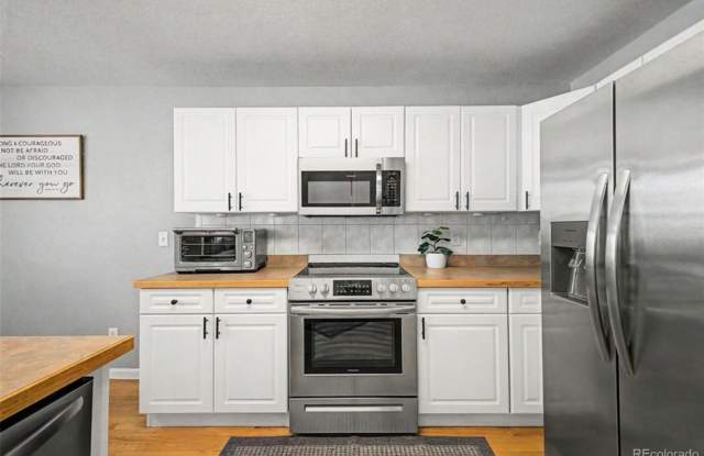 Thornton Townhome for rent. Gallery 3