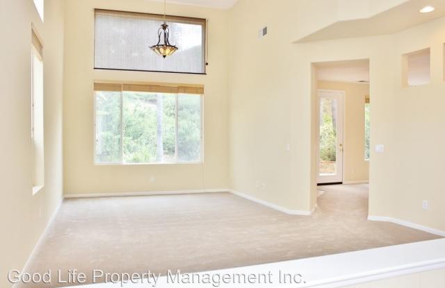 11663 Tree Hollow Ln Gallery 2