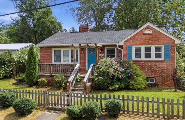 Charming West Asheville Home with Private, Fenced Backyard photos photos