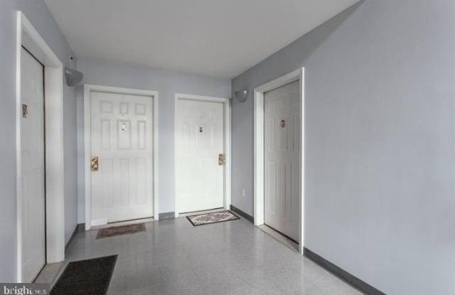 8348 MONTGOMERY RUN Road Gallery 2