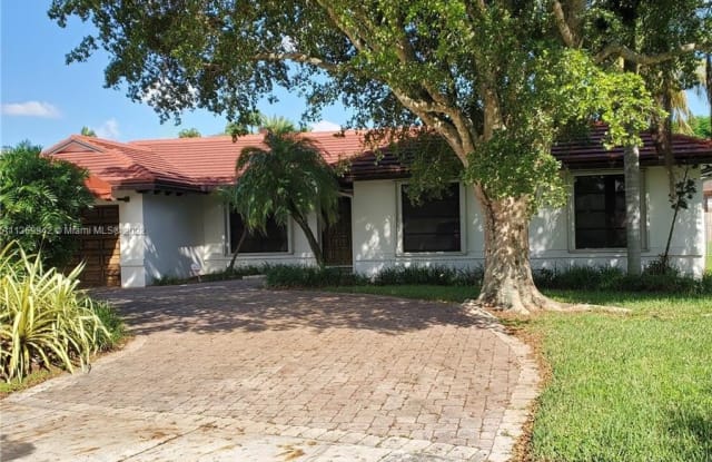 9741 SW 115th Ave - 9741 Southwest 115th Avenue, Kendall, FL 33176