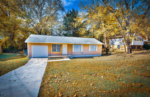 Single Family Home 3BR / 1BA photos photos