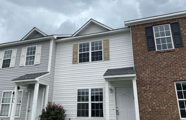 104 Pinegrove Court photos photos