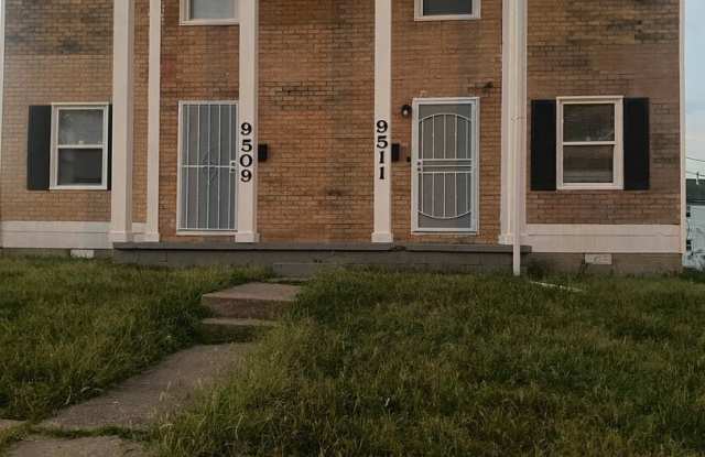 9511 Charlotte St - 9511 Charlotte Street, Kansas City, MO 64131