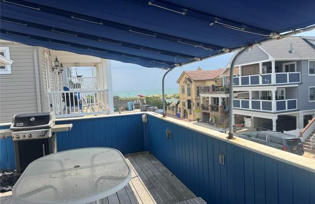 20 Illinois Avenue unit: Upper photos photos 20 Illinois Avenue unit: Upper photos photos