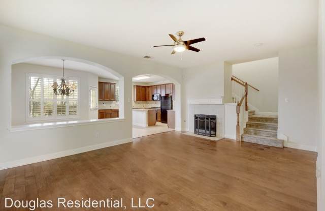 1821 Village Oak Ct Gallery 4