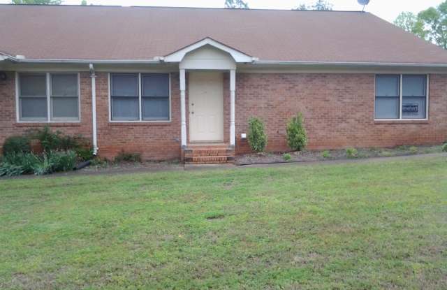 2 Bedroom Condo near Cherry Park - 1110 Chandler Drive, Rock Hill, SC 29732