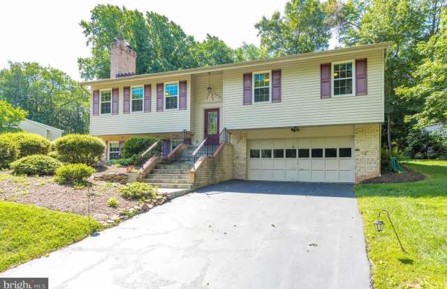 10423 ARTEMEL LANE Gallery 2