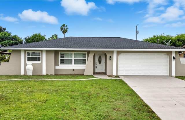 4520 SE 11th Place photos photos 4520 SE 11th Place photos photos