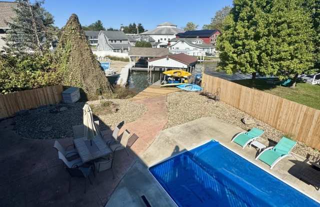 3123 North Street photos photos
