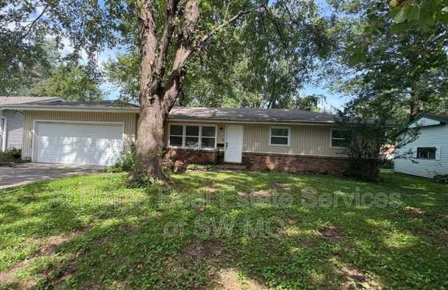 2218 S Prospect Ct - 2218 South Prospect Court, Springfield, MO 65804