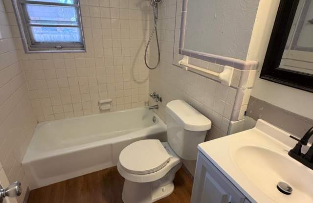 6721 Northwest Compass Drive Gallery 3