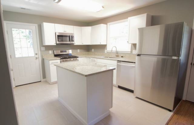 APPLICATION RECEIVED! Large Private 3/2 in Lakewood - Fully Fenced in Backyard with Two Large Decks photos photos