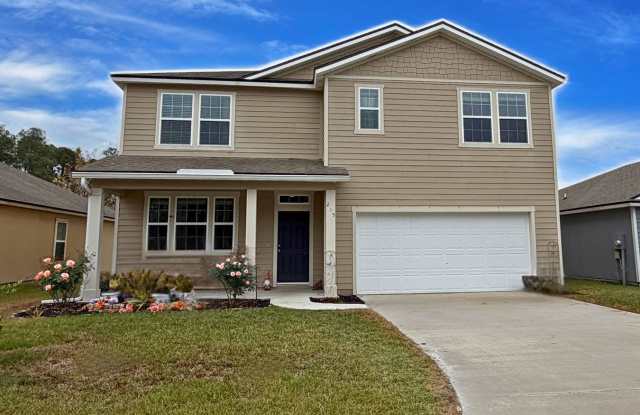 Spacious 5 Bedroom, 3 Bathroom Home with Flex Room, Loft  Pond View photos photos