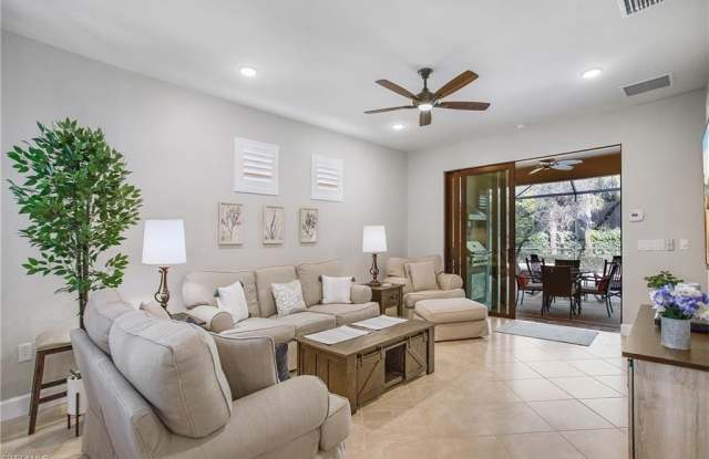 7674 Jacaranda Ln Gallery 3