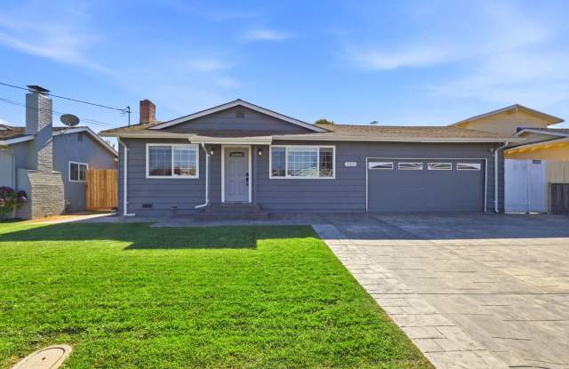 Desirable Location with Large Backyard! Gallery 1