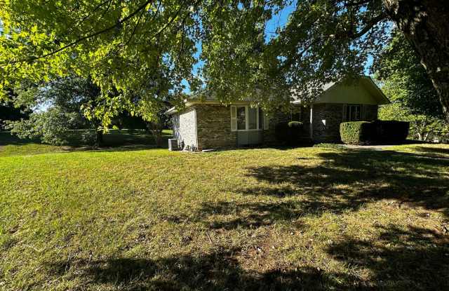 4 bedroom/ 3 bathroom home available in West Hamblen County Gallery 1