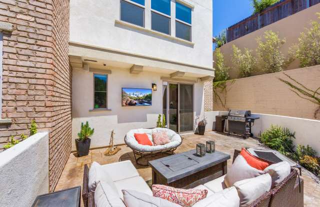 87 Jensen Court Gallery 2