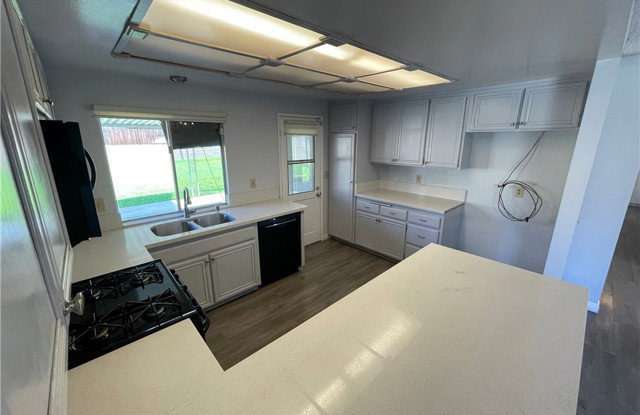 21333 East Venton Street Gallery 1