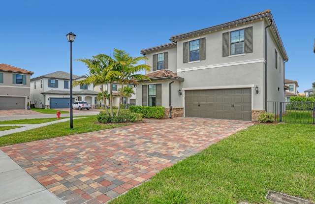 4740 Lake Worth Road photos photos