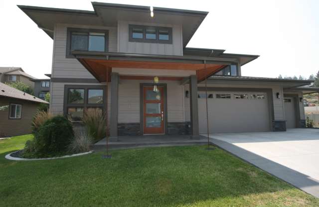 713 West Willapa Avenue photos photos