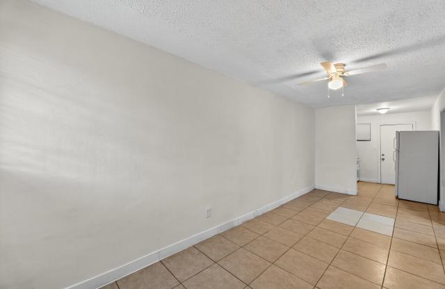 2734 Northwest 15th Street - 1 Gallery 4