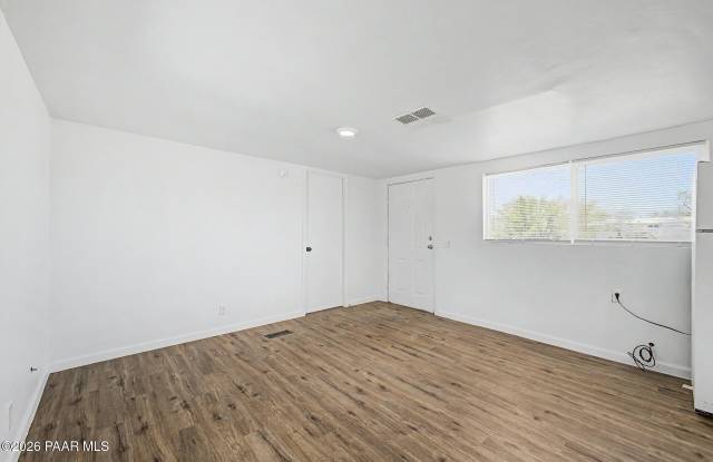 6525 N Brushtail Lane Gallery 4