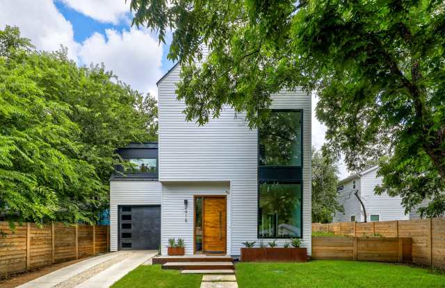 2415 Wilson Street photos photos