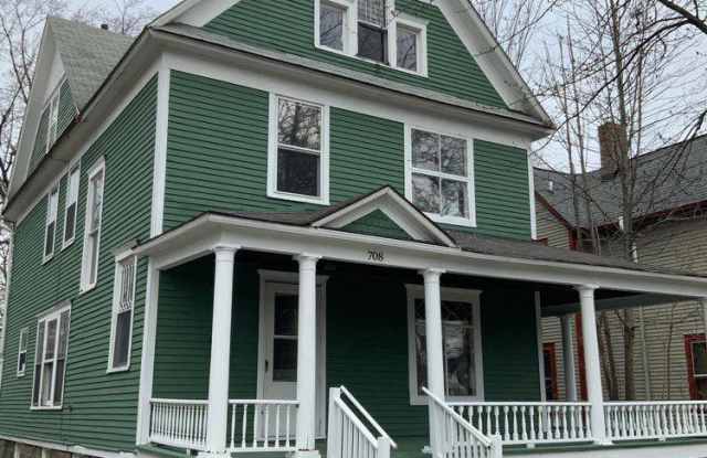 708 W Walnut St photos photos