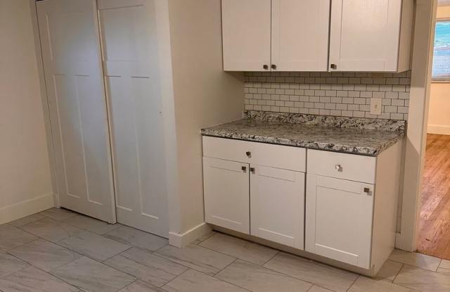 Beautiful 2 Bedroom Country Home Avail September Gallery 4