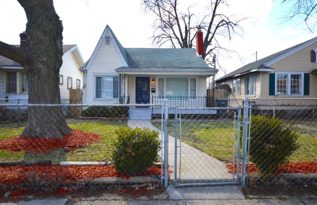 430 Saint Paul St - 430 Saint Paul Street, Indianapolis, IN 46201