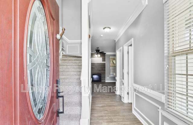 103 River Oak St Gallery 3