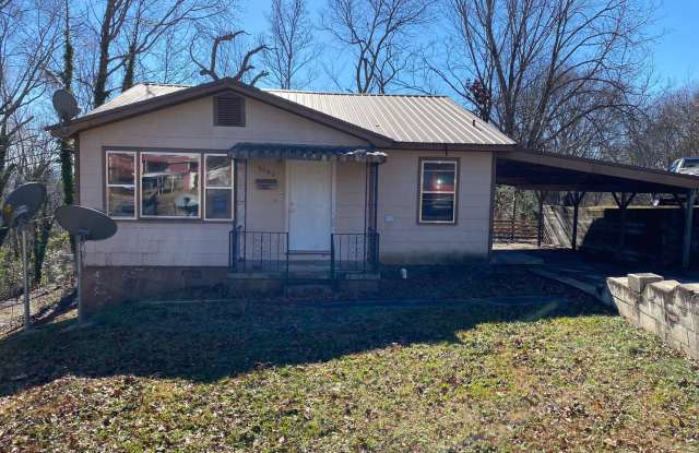 2502 Moore Avenue photos photos