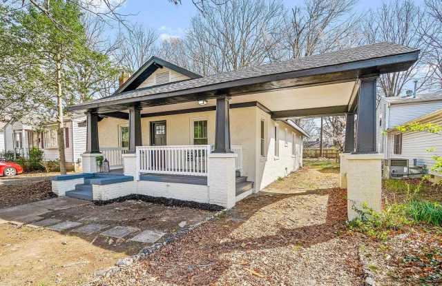 Charming 3-Bedroom Home with Modern Amenities and Spacious Backyard photos photos