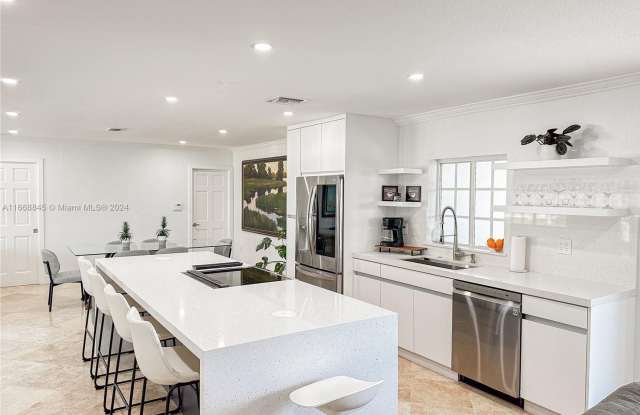 7341 SW 102nd Ave # 7341 MIAMI, FL 33173 - 7341 Southwest 102nd Avenue, Sunset, FL 33173