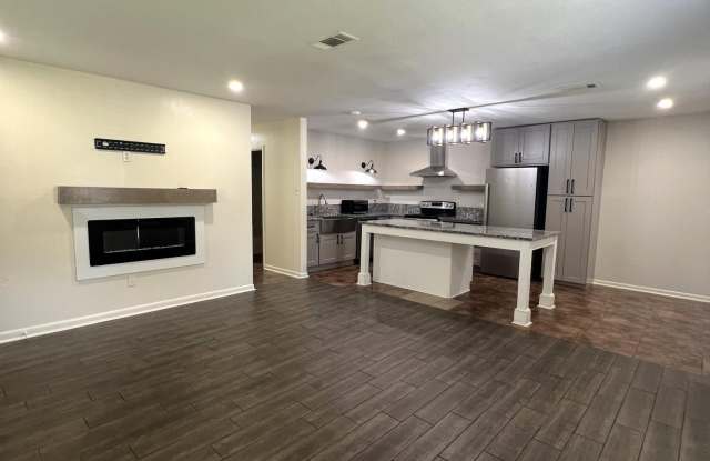 15294 Northwood Hills Drive lot: A Gallery 3