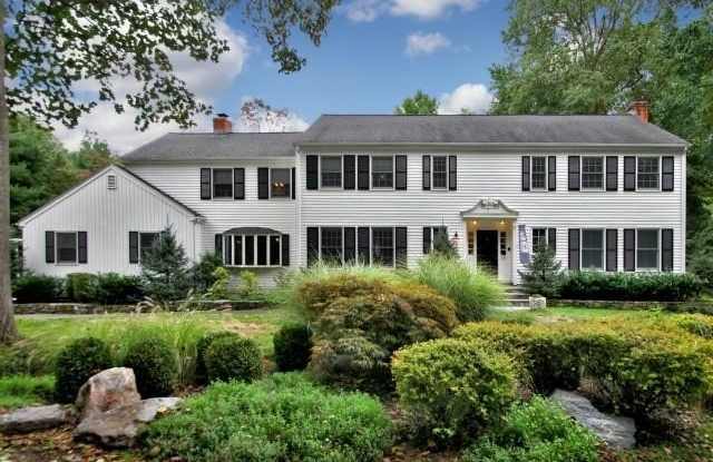 38 Sturges Commons photos photos
