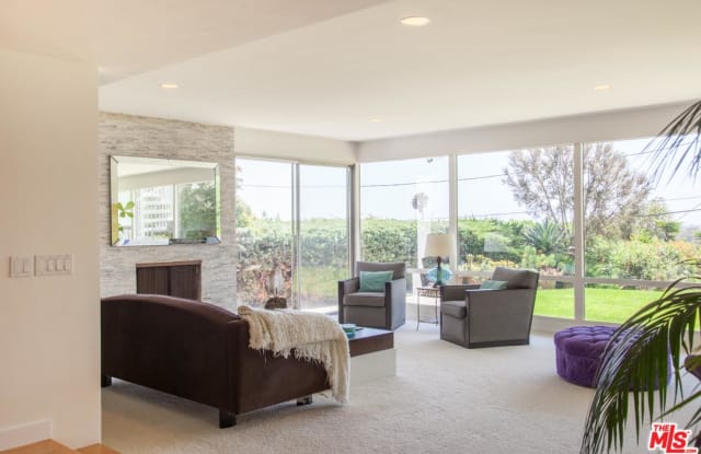 3213 MAPLEWOOD AVE Avenue - 3213 Maplewood Avenue, Los Angeles, CA 90066