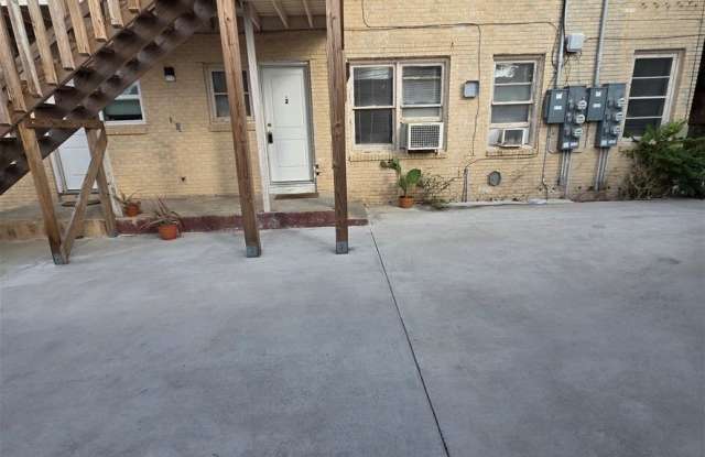 253 Rosebud Avenue Gallery 2
