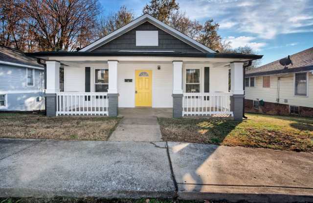 2 Bedroom Home For Rent Near The Old Train Station! photos photos 2 Bedroom Home For Rent Near The Old Train Station! photos photos