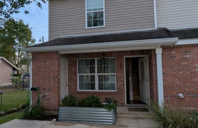 110 Camille Street - 110 Camille Street, Lafayette, LA 70503