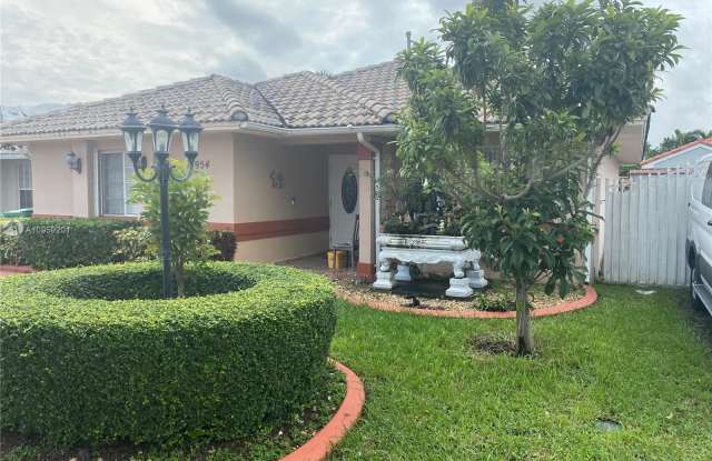15954 SW 81st Ter Gallery 4