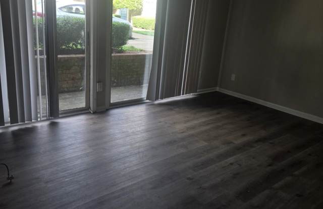 Room in 3 Bedroom Home at Arlyn Cir photos photos