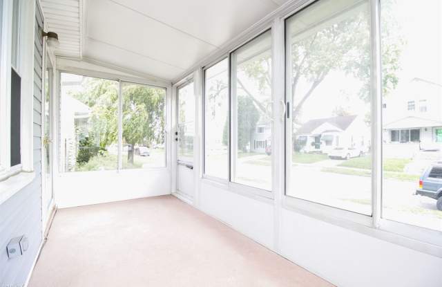 4207 Asbury Dr Gallery 2