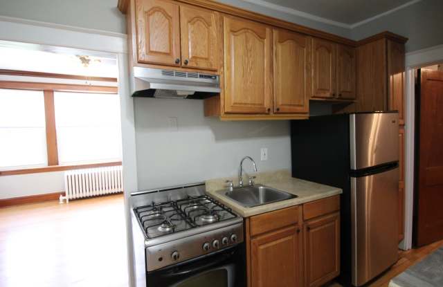 3925 W Schubert Ave photos photos