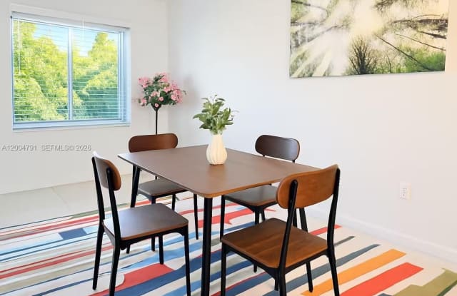 1025 94th St photos photos